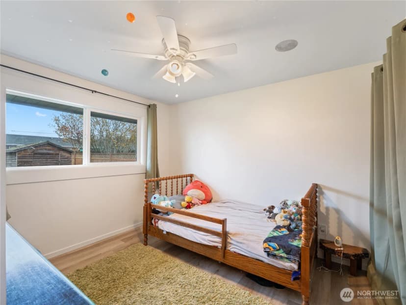 Property photo for 3915 L Avenue, Anacortes photo 15