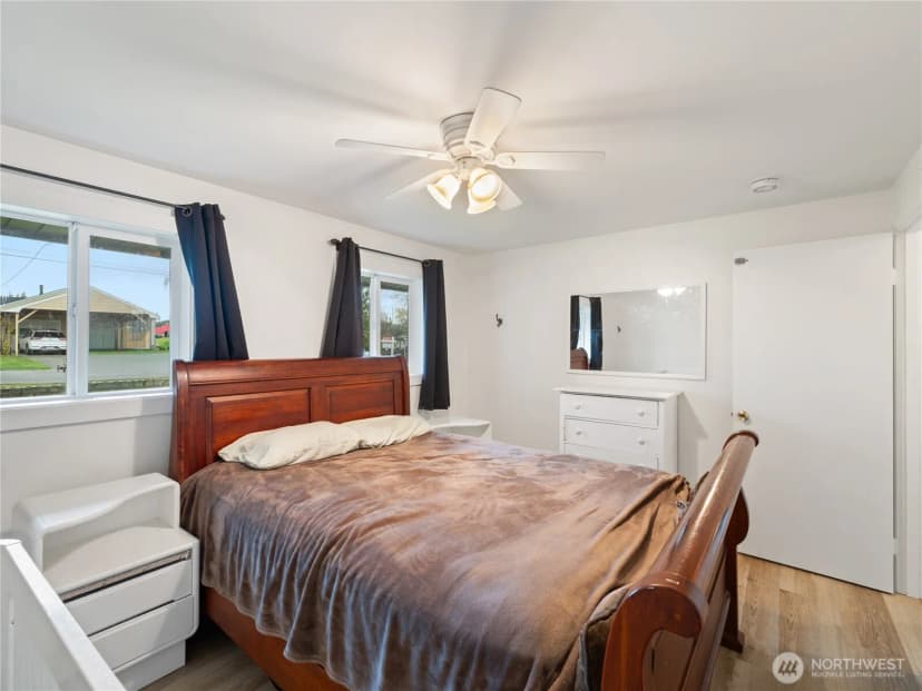 Property photo for 3915 L Avenue, Anacortes photo 12