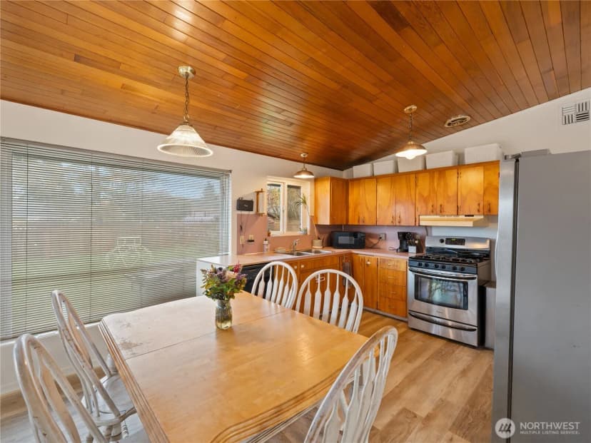 Property photo for 3915 L Avenue, Anacortes photo 7