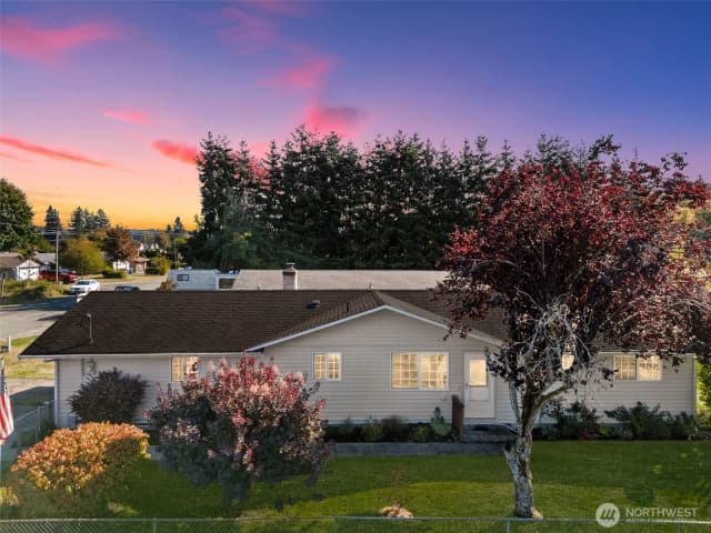 Property photo for 973 Park Avenue E, Tenino