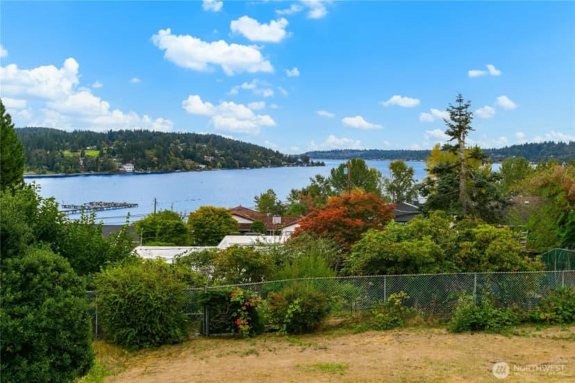 Property photo for 5817 Ne 181st Street, Kenmore photo 29