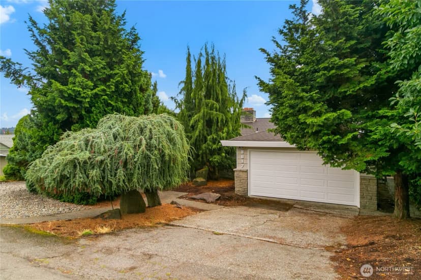 Property photo for 5817 Ne 181st Street, Kenmore photo 31