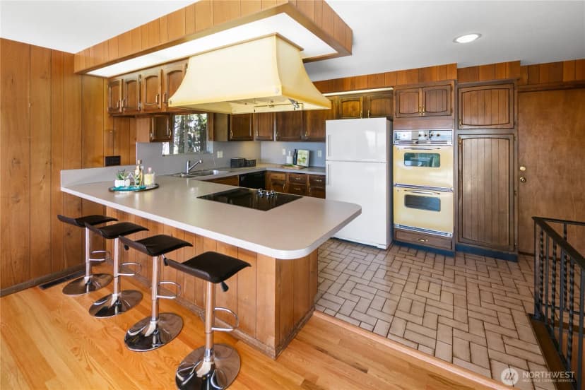 Property photo for 5817 Ne 181st Street, Kenmore photo 10