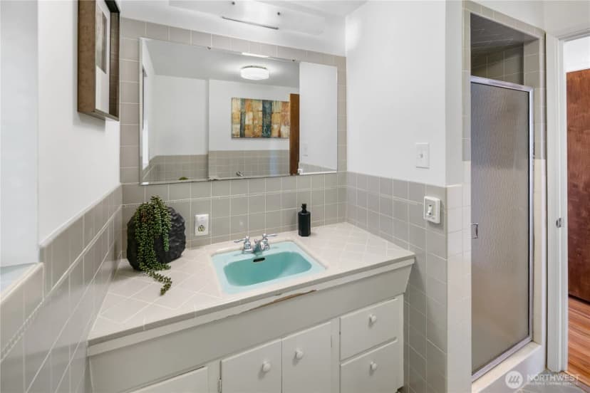 Property photo for 5817 Ne 181st Street, Kenmore photo 13