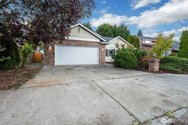 Property photo for 708 16th Place Nw, Puyallup photo 2