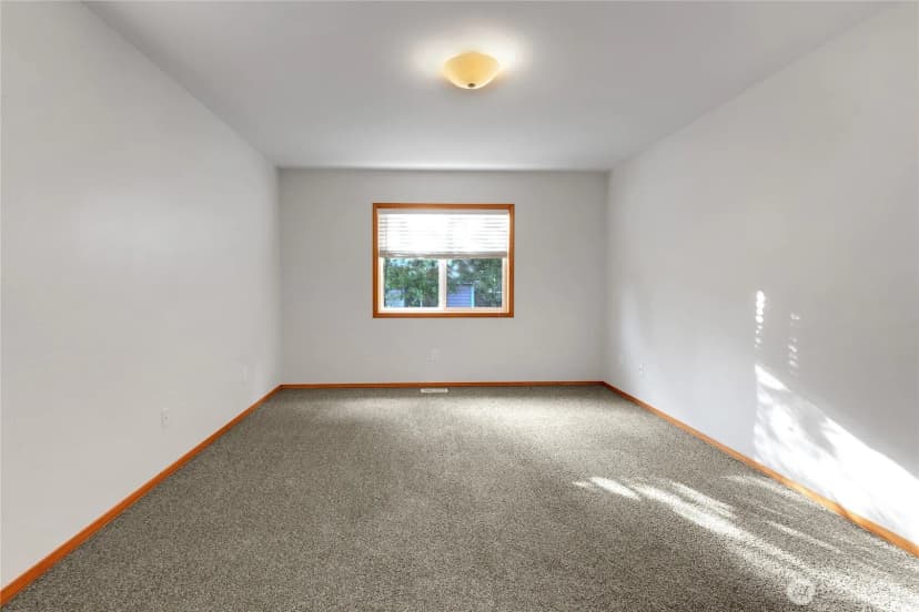 Property photo for 708 16th Place Nw, Puyallup photo 17