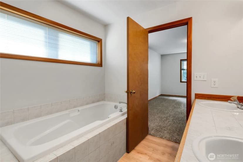 Property photo for 708 16th Place Nw, Puyallup photo 20