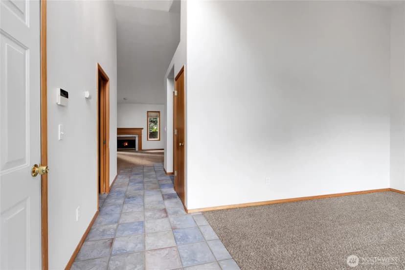 Property photo for 708 16th Place Nw, Puyallup photo 4