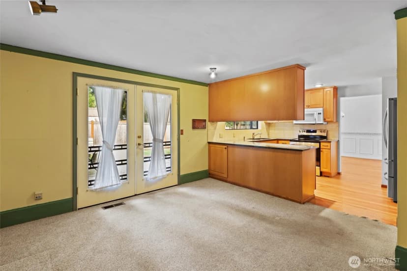 Property photo for 16508 Ne 27th Place, Bellevue photo 12