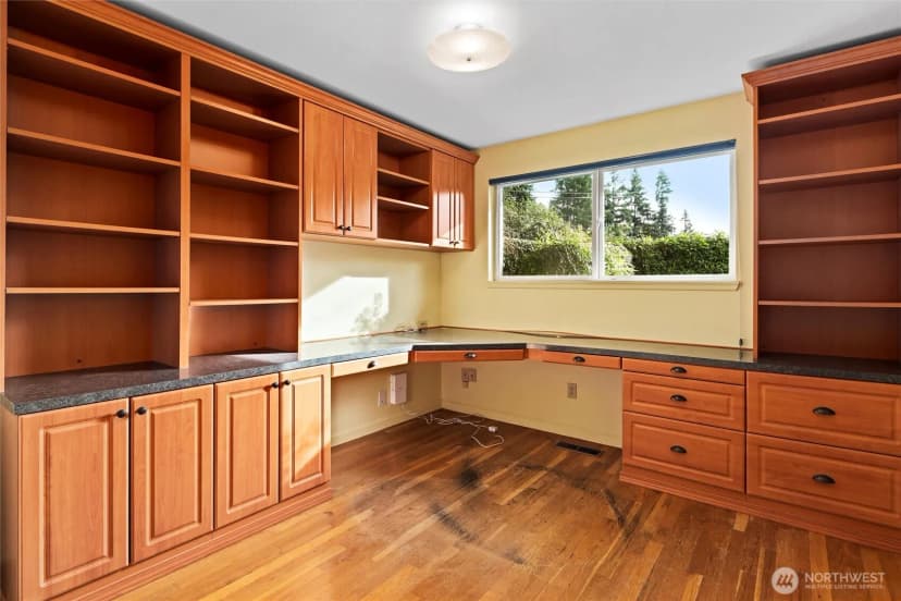 Property photo for 16508 Ne 27th Place, Bellevue photo 13