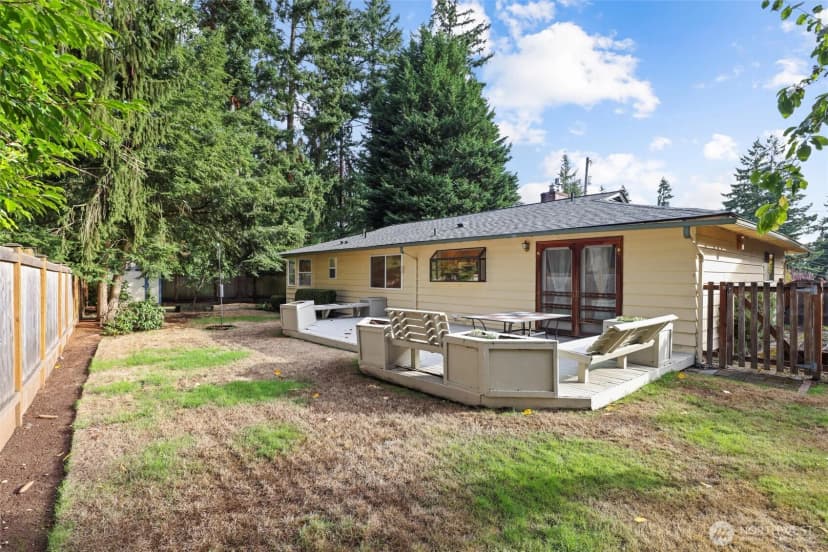 Property photo for 16508 Ne 27th Place, Bellevue photo 24