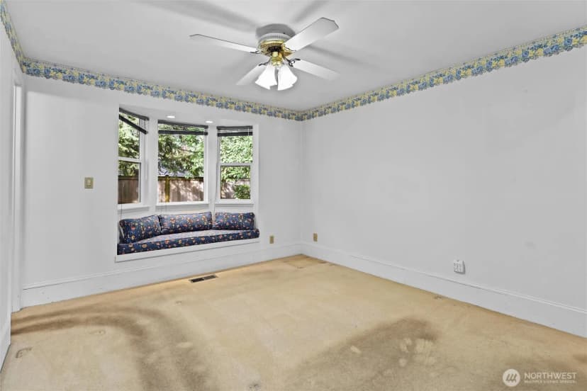 Property photo for 16508 Ne 27th Place, Bellevue photo 16