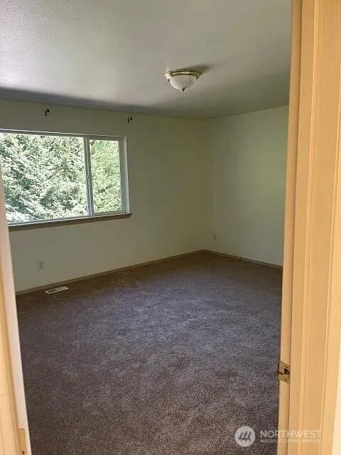 Property photo for 27 152nd Place Se, Lynnwood photo 11
