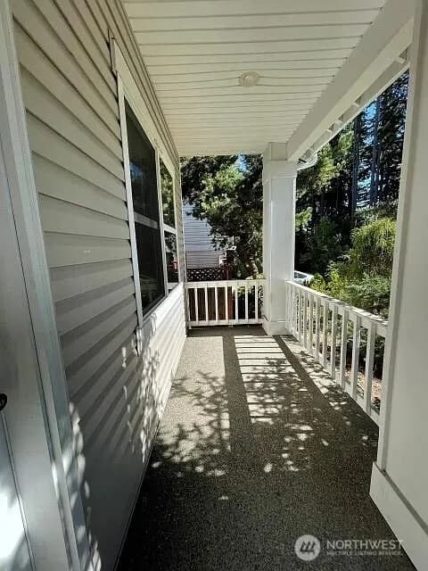 Property photo for 27 152nd Place Se, Lynnwood photo 2