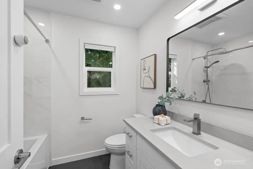 Property photo for 4623 49th Ave S, Seattle photo 17