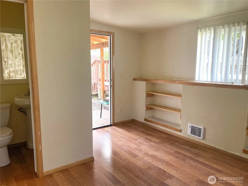 Property photo for 9827 20th Avenue Sw, Seattle photo 18