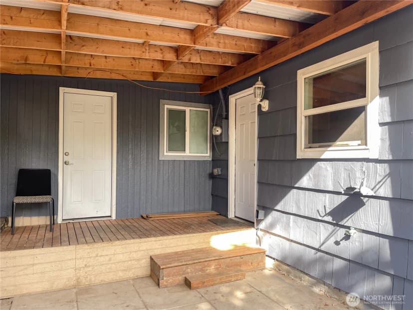 Property photo for 9827 20th Avenue Sw, Seattle photo 16