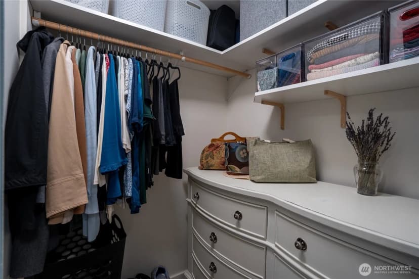 Property photo for 27236 117th Avenue Se, Kent photo 17