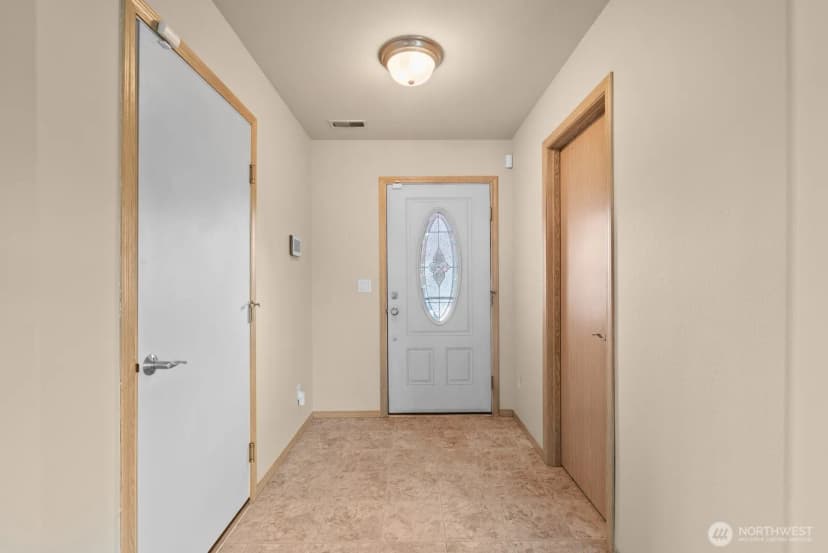 Property photo for 14944 Terra View St Se, Yelm photo 4
