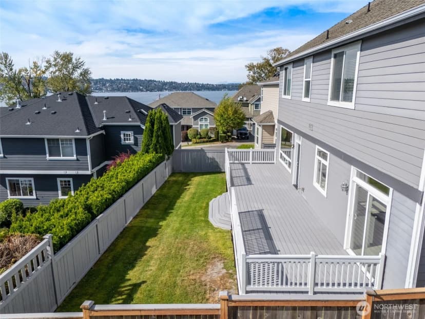 Property photo for 1011 N 27th Place, Renton photo 30