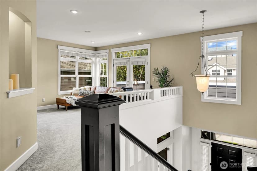 Property photo for 1011 N 27th Place, Renton photo 17