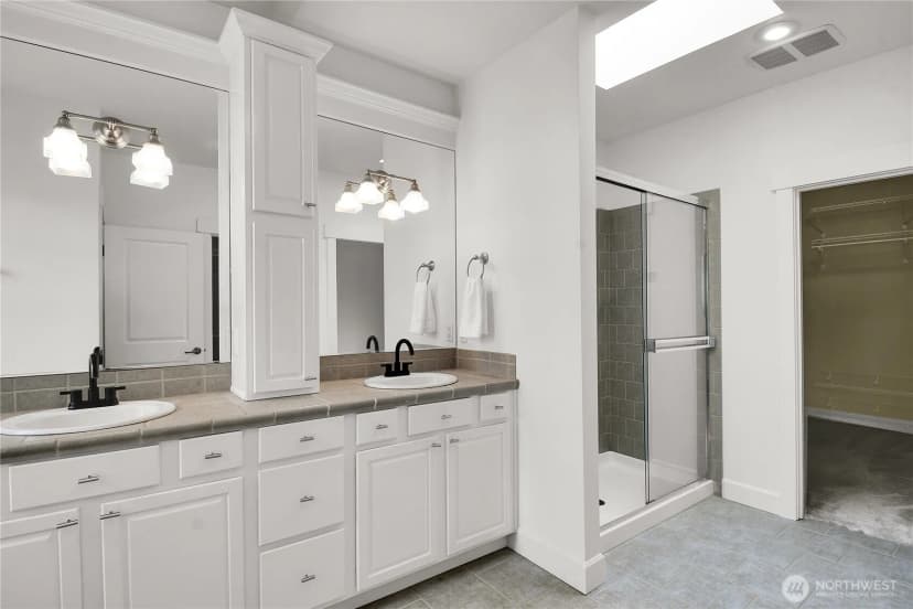 Property photo for 1011 N 27th Place, Renton photo 23