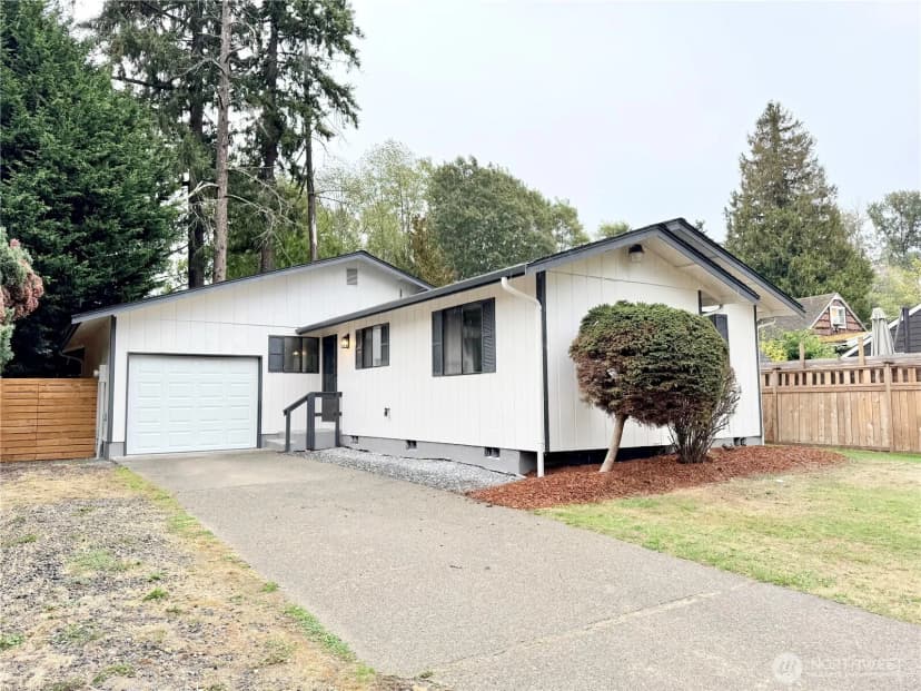 Property photo for 9025 E E Street, Tacoma