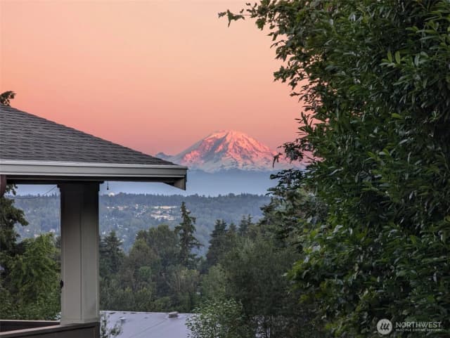 Property photo for 7703 S 128th Street, Seattle photo 3