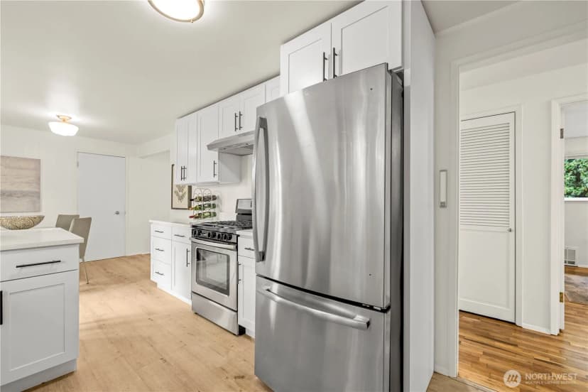 Property photo for 20431 W 20th Place, Lynnwood photo 17