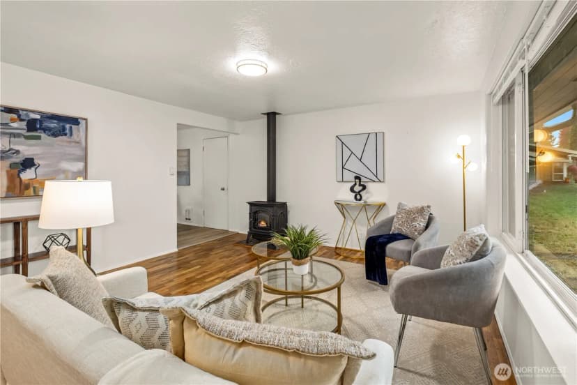 Property photo for 20431 W 20th Place, Lynnwood photo 6