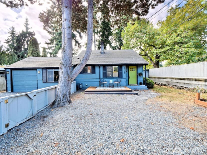 Property photo for 2103 N 193rd Street, Shoreline photo 3