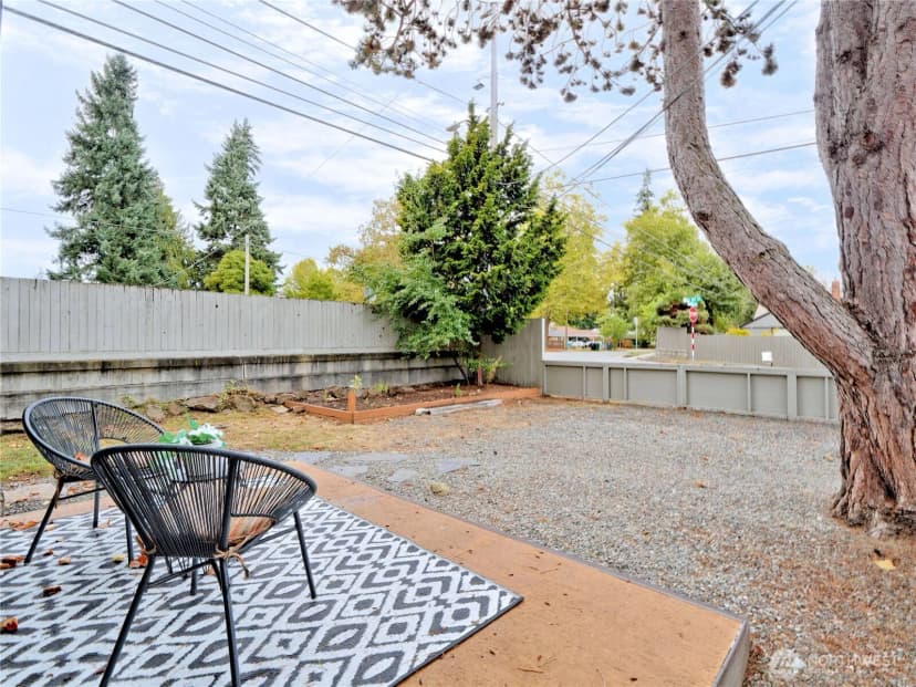 Property photo for 2103 N 193rd Street, Shoreline photo 4