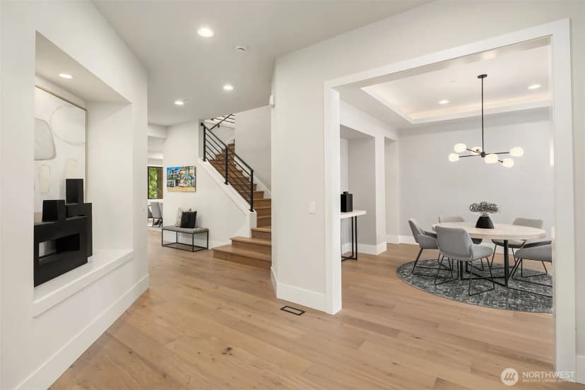 Property photo for 1704 172nd Court Ne, Bellevue photo 13