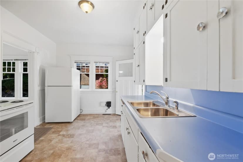 Property photo for 2614 E Spring Street, Seattle photo 18