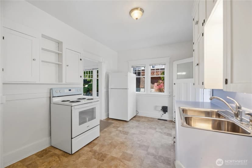Property photo for 2614 E Spring Street, Seattle photo 19