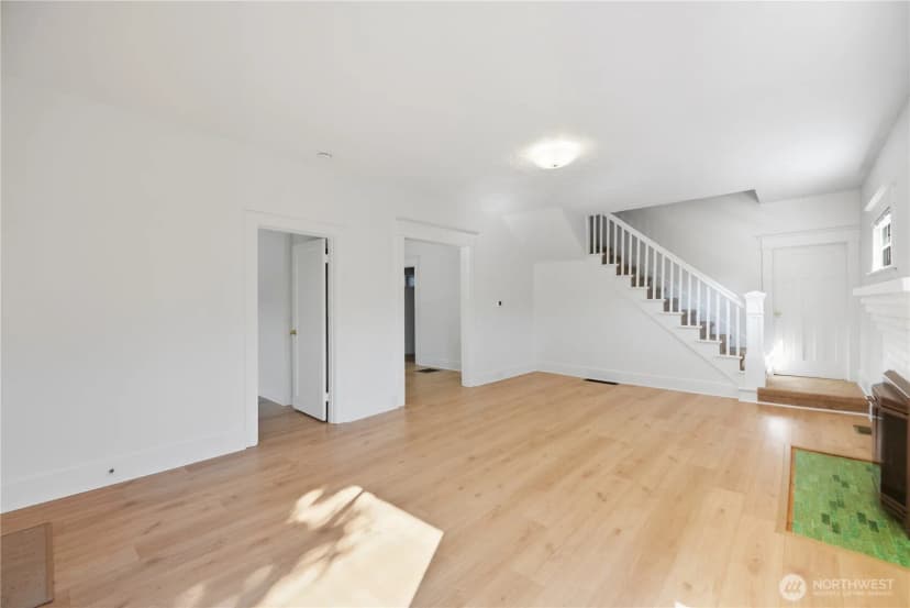 Property photo for 2614 E Spring Street, Seattle photo 7