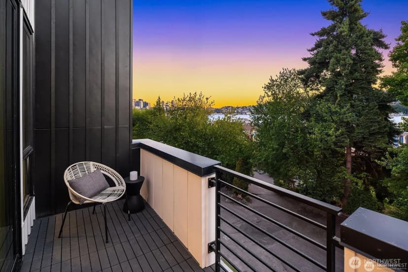 Property photo for 2236 Fairview Avenue E #b, Seattle photo 8