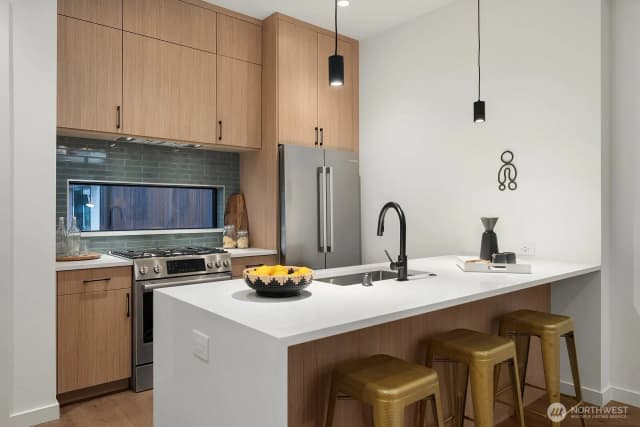 Property photo for 2236 Fairview Avenue E #b, Seattle photo 5