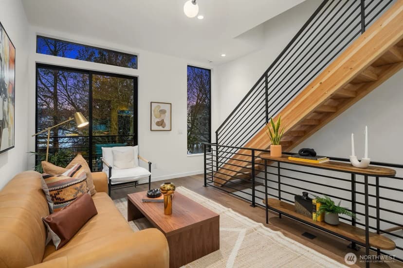 Property photo for 2236 Fairview Avenue E #b, Seattle photo 3