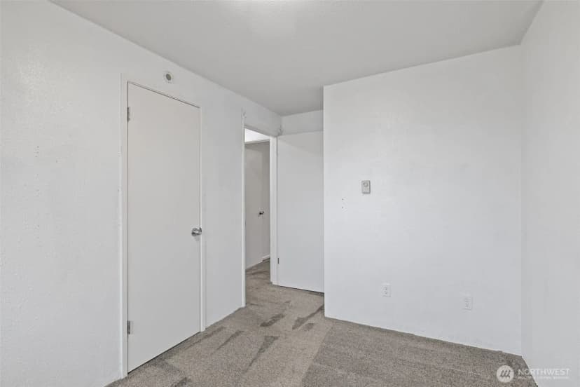 Property photo for 934 W 13th Street, Port Angeles photo 19