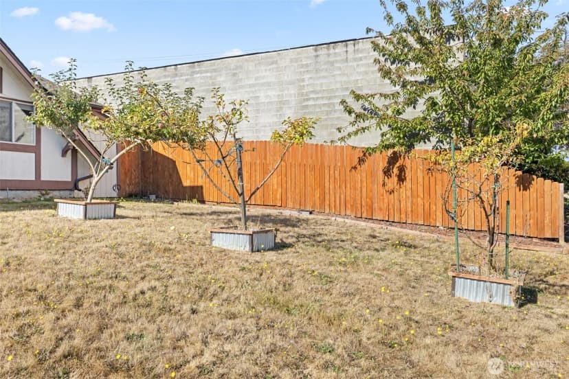 Property photo for 934 W 13th Street, Port Angeles photo 27