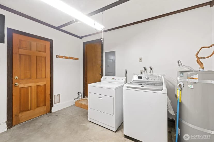 Property photo for 934 W 13th Street, Port Angeles photo 23