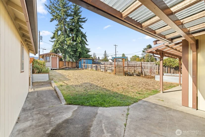 Property photo for 934 W 13th Street, Port Angeles photo 32