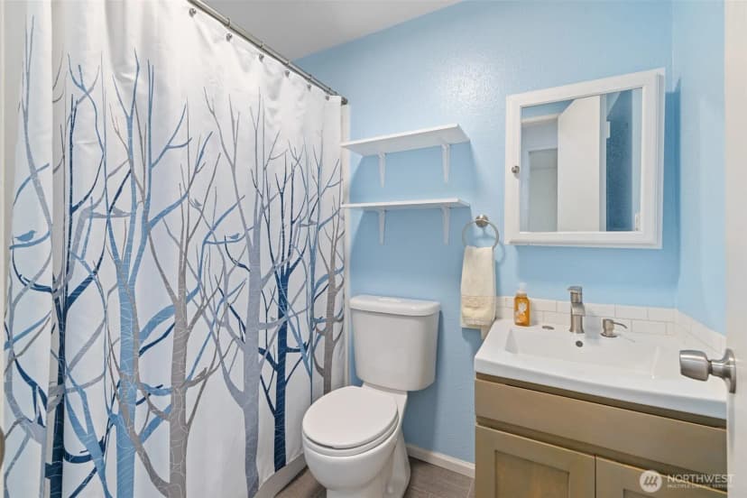 Property photo for 934 W 13th Street, Port Angeles photo 22