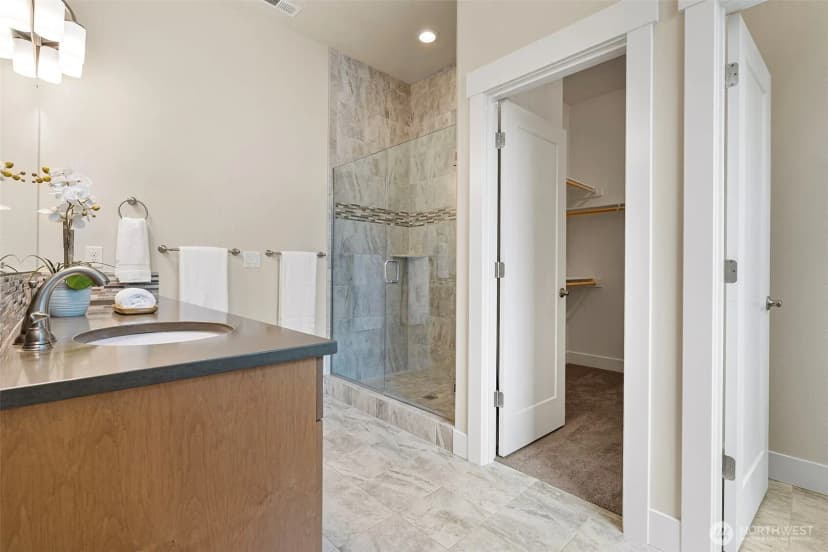 Property photo for 3718 Fox Court, Gig Harbor photo 17