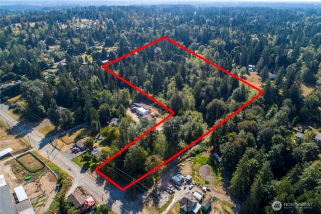 Property photo for 204 Xx 190th Avenue Se, Renton photo 2