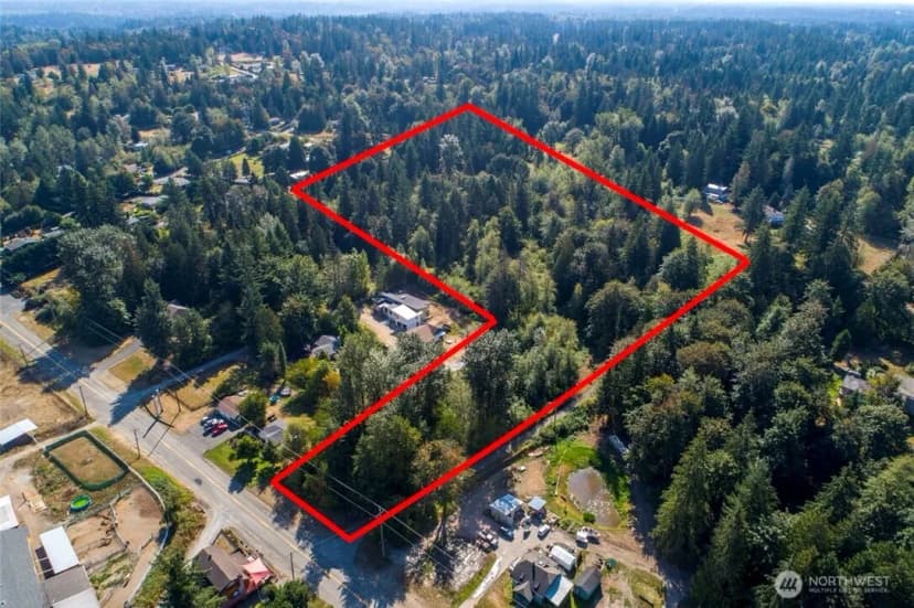 Property photo for 204 Xx 190th Avenue Se, Renton photo 2