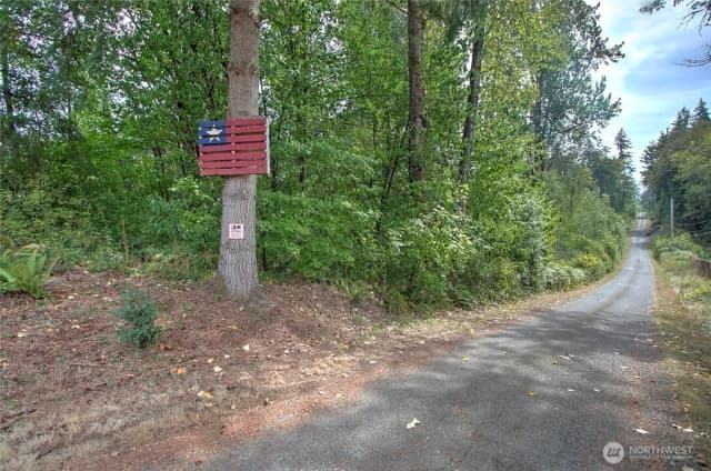 Property photo for 204 Xx 190th Avenue Se, Renton photo 5
