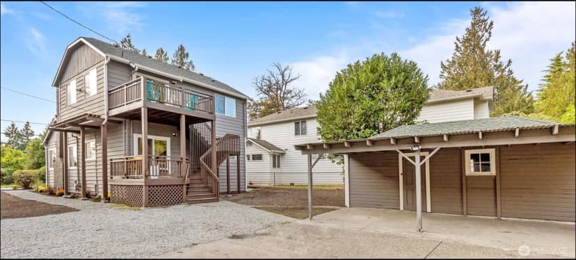 Property photo for 11504 Sand Point Way Ne, Seattle photo 2