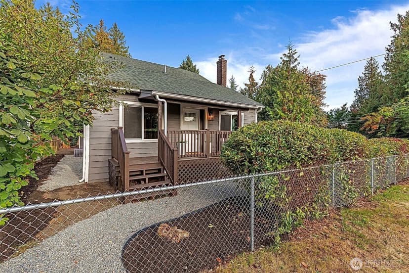 Property photo for 11504 Sand Point Way Ne, Seattle photo 35
